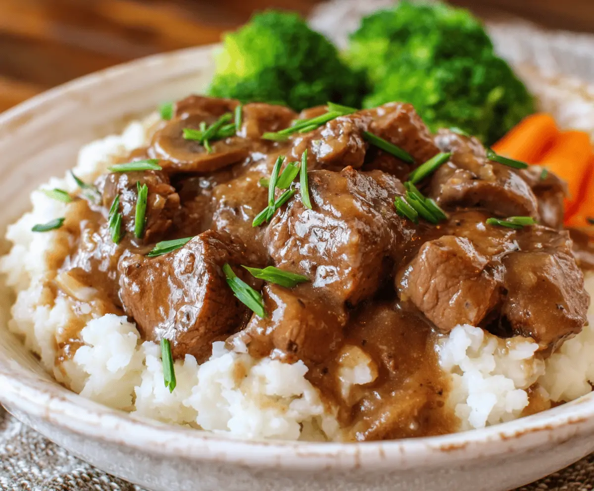 Easy Crock Pot Beef Tips and Gravy Recipe